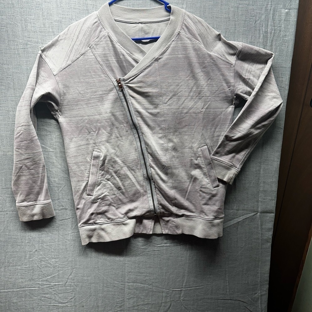Lululemon Mula Bundle Wrap Jacket asymmetrical zip  color silver spoon size 6